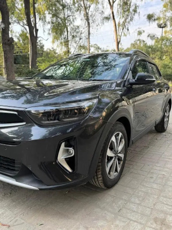 kia-stonic-ex-big-2