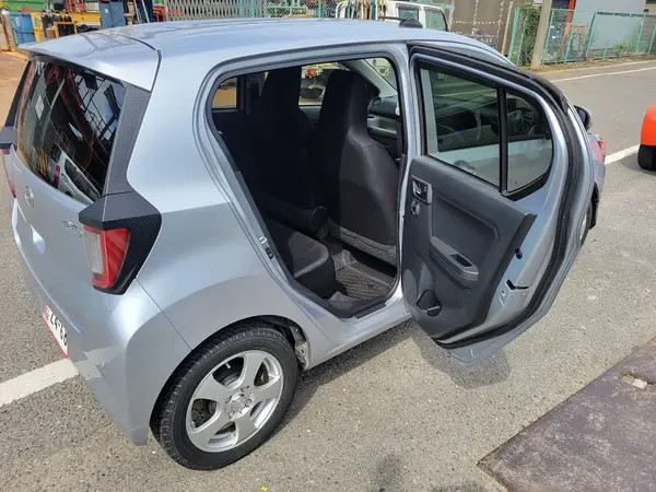 daihatsu-mira-2021-big-1