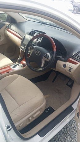 toyota-premio-x-18-big-4