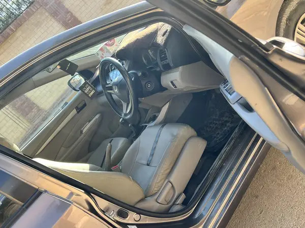 honda-city-ivtec-2017-18-big-10