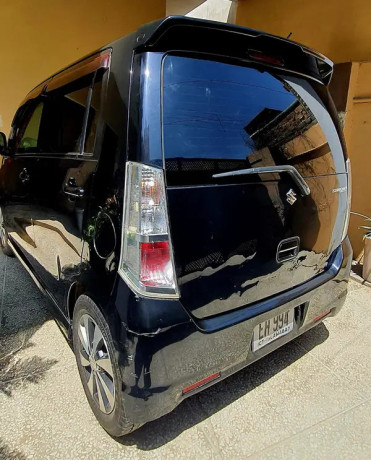 suzuki-wagon-r-stingray-2012-big-1
