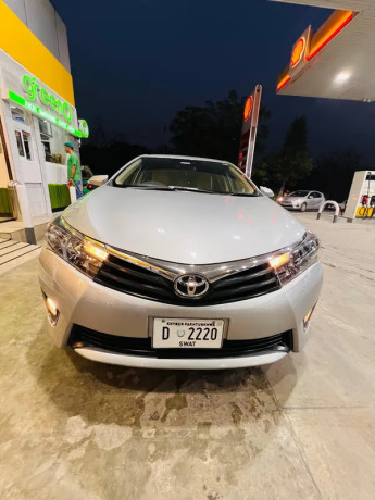 toyota-corolla-gli-automatic-13-vvti-2015-big-6