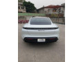 porsche-taycan-4s-electric-2020-small-2