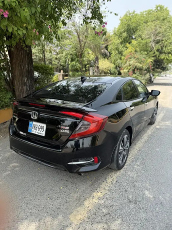 hondacivicrs-2021-model-big-7