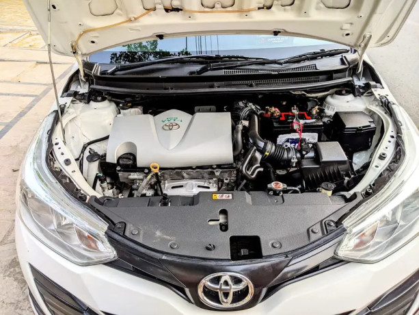 toyota-yaris-2021-big-1