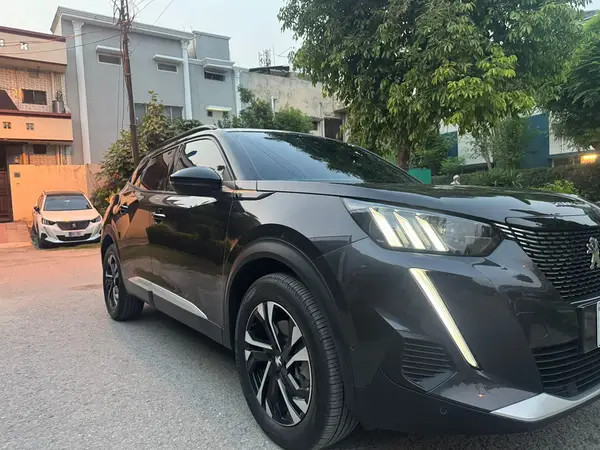 peugeot-2008-allure-2024-big-6
