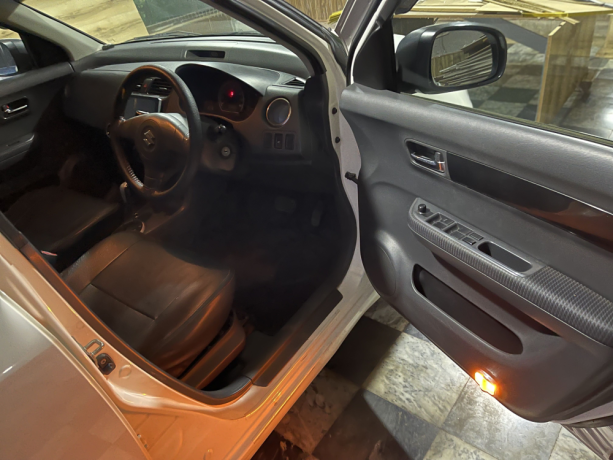 suzuki-swift-glx-cvt-big-6