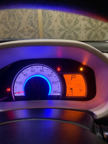 suzuki-alto-vxr-big-9