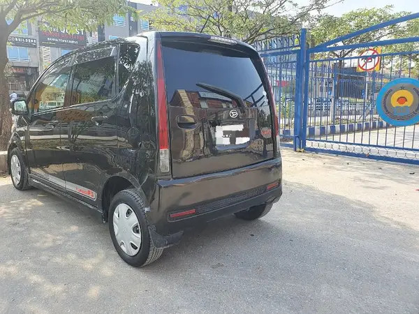 daihatsu-move-2007-big-9