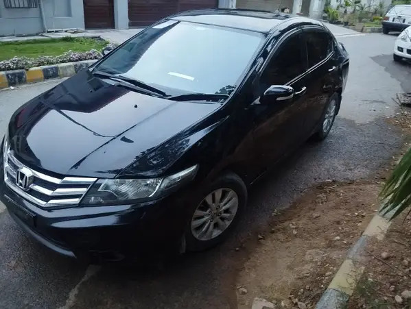 honda-city-aspire-2015-big-3