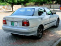 suzuki-baleno-2005-small-14