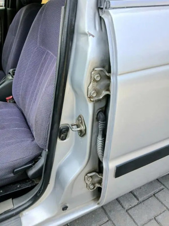 suzuki-baleno-2005-big-8