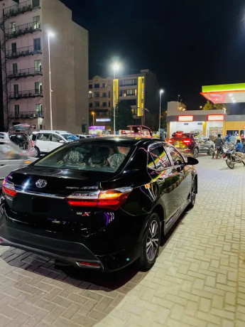 toyota-corolla-altis-16-x-cvt-i-big-1