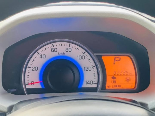 suzuki-alto-vxr-ags-big-8
