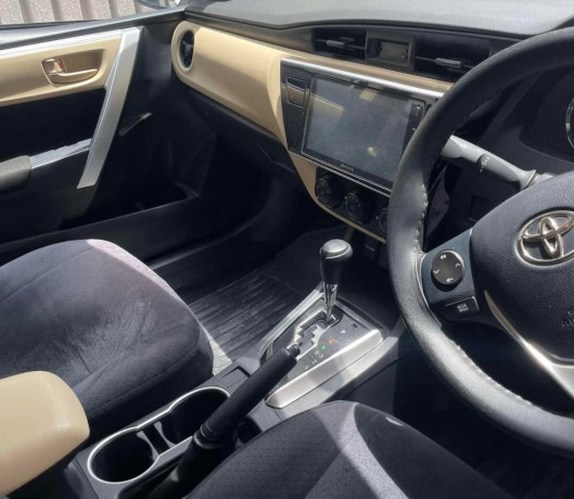 toyota-corolla-altis-16-x-cvt-i-big-2