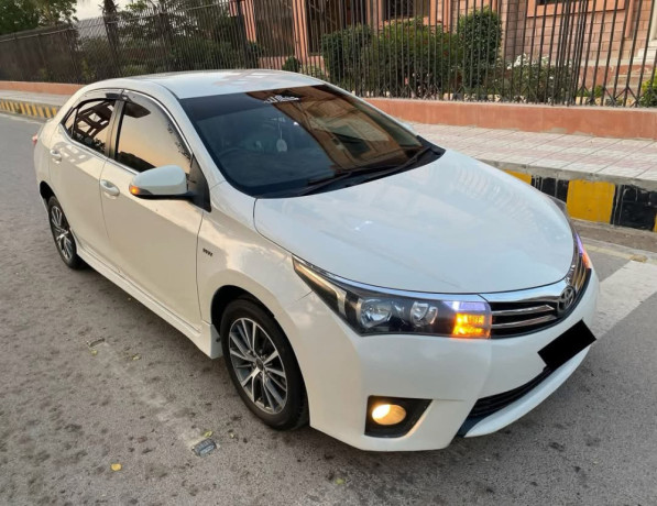 toyota-corolla-altis-x-manual-16-big-1