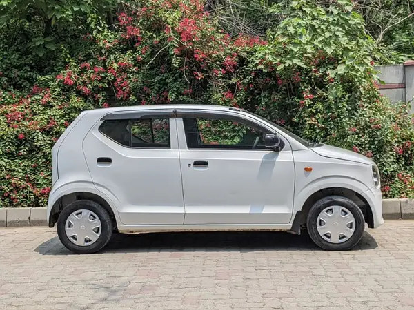 suzuki-alto-vx-big-1