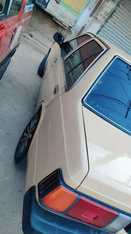 nissan-sunny-1985-big-4