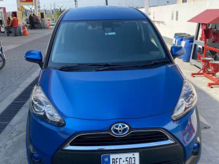 toyota-sienta-hybrid-2018-model