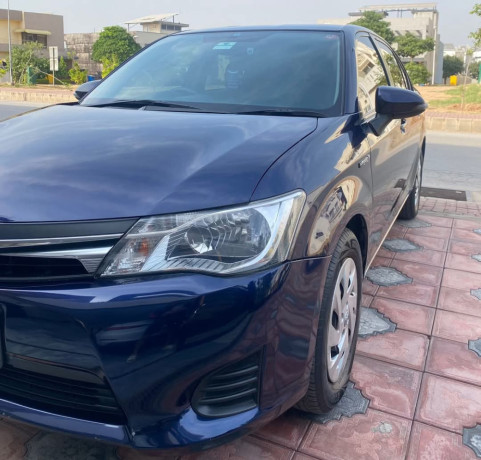 toyota-corolla-axio-g-big-3