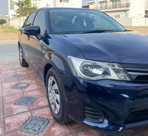toyota-corolla-axio-g-big-4
