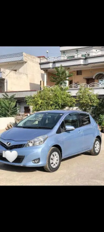 toyota-vitz-big-3