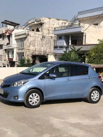 toyota-vitz-big-0