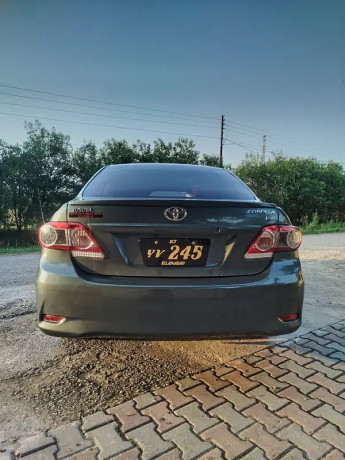 toyota-corolla-gli-2012-big-2