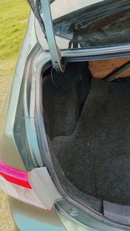 toyota-corolla-gli-2012-big-6