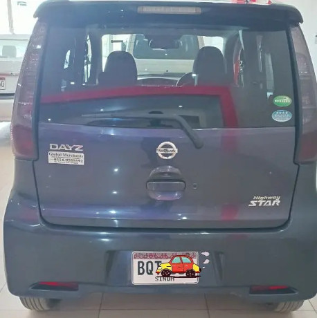 nissan-dayz-highway-star-2014-big-1