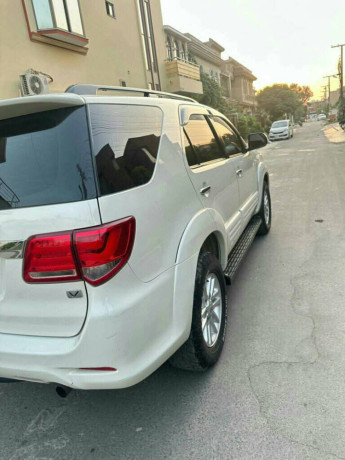 toyota-fortuner-27-v-big-7