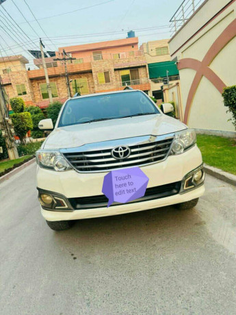 toyota-fortuner-27-v-big-0