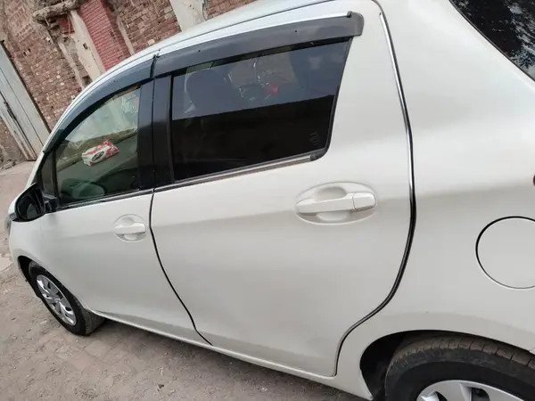 toyota-vitz-f-2019-model-big-1