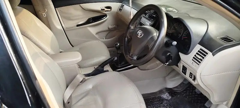 toyota-corolla-xli-2012-big-8