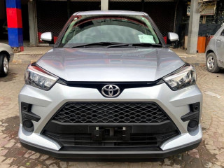 toyota-raize-g