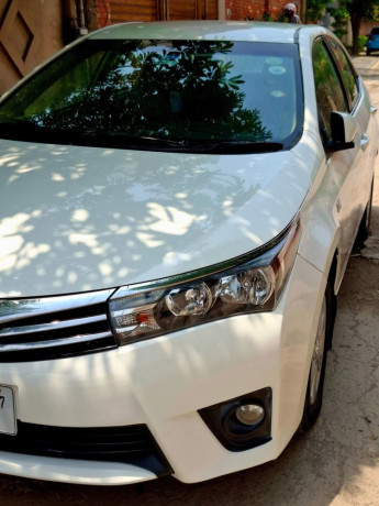 toyota-corolla-altis-x-cvt-i-18-big-11