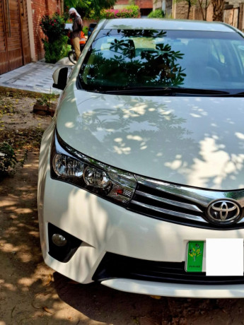 toyota-corolla-altis-x-cvt-i-18-big-12