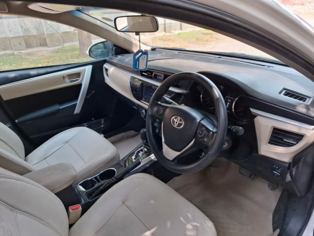 toyota-corolla-altis-x-cvt-i-18-big-6