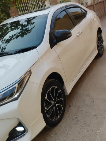 toyota-corolla-altis-16-x-cvt-i-special-edition-big-1