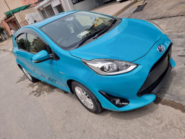 toyota-aqua-z-big-1