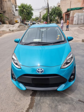 toyota-aqua-z-big-0