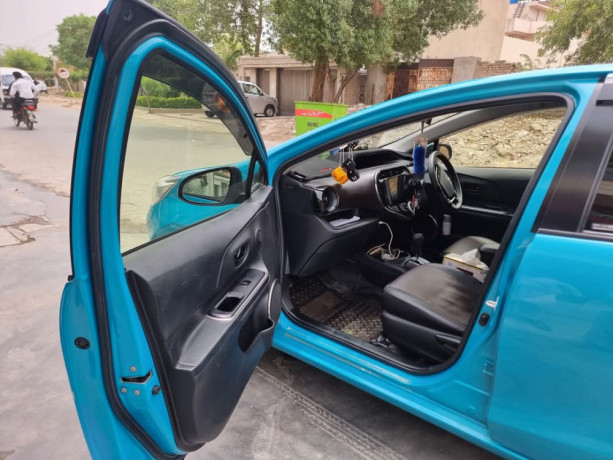 toyota-aqua-z-big-2