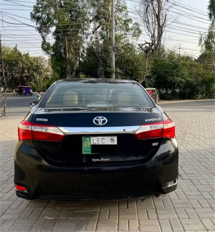 toyota-corolla-altis-16-x-cvt-i-big-2