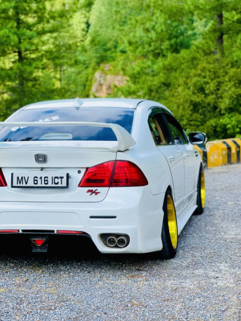 honda-civic-oriel-big-1