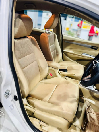 honda-city-12l-cvt-big-14
