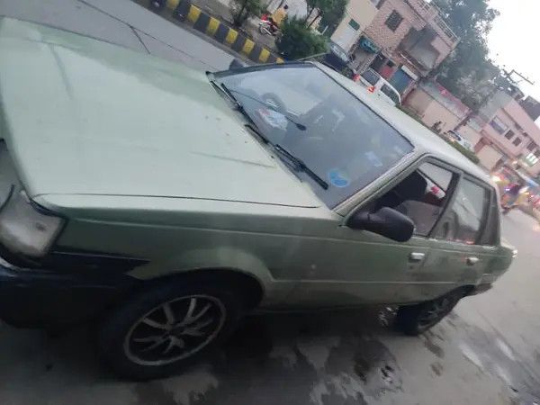 toyota-corona-1984-automatic-antique-car-gt-road-gujranwala-big-3