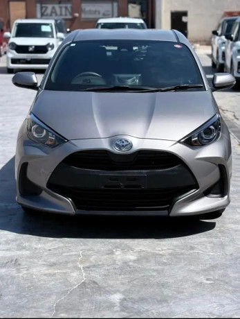 toyota-yaris-hatchback-x-2022-big-6