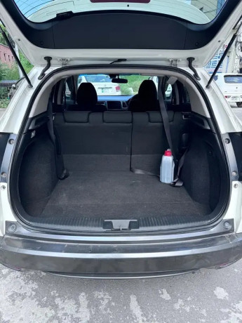 honda-vezel-2014-hybrid-big-6