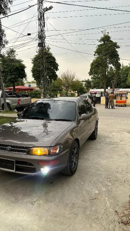 toyota-corolla-gli-big-0