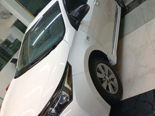 toyota-corolla-altis-grande